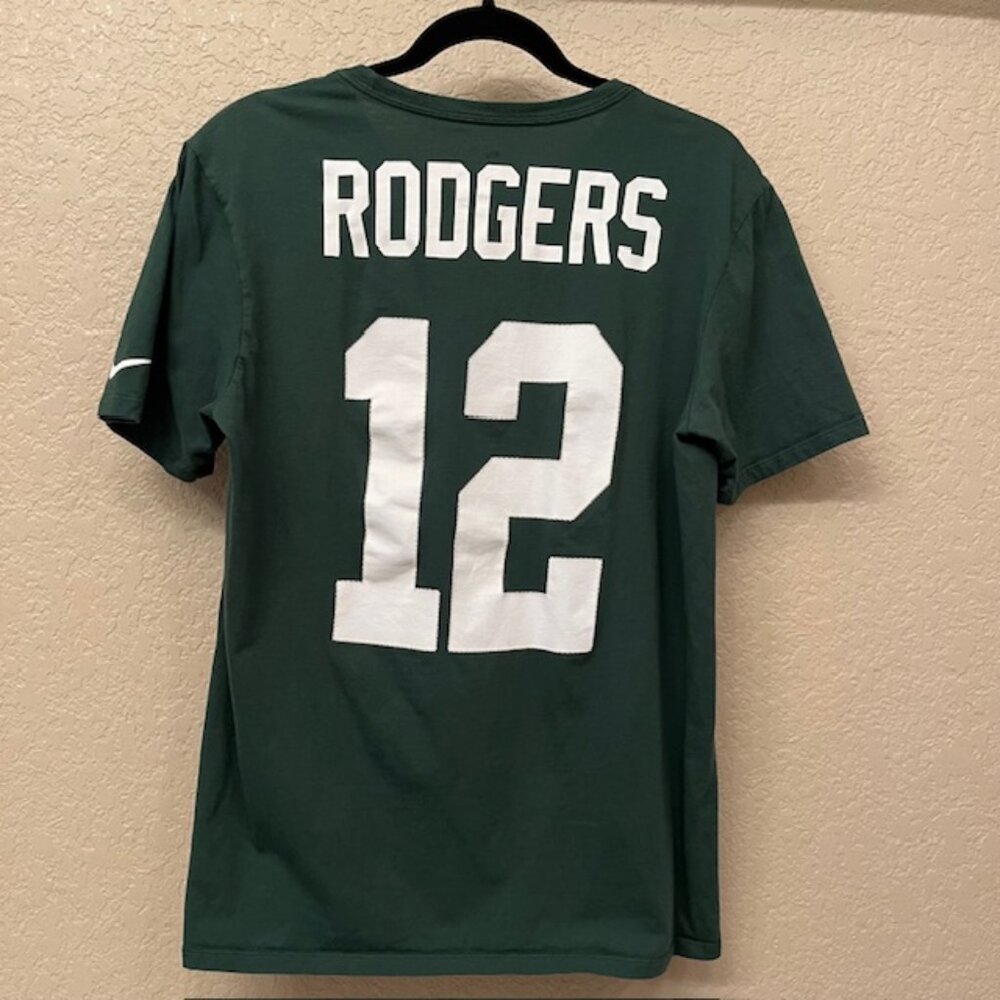 Nike Green Bay Packers men’s T- shirt Aaron Rodgers #12 textured Graphic Print M